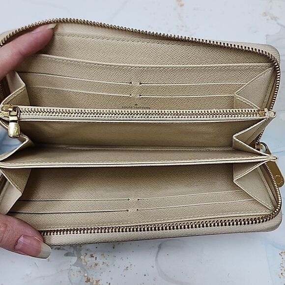 Authentic Louis Vuitton Damier Azur Zippy Zip Around Wallet - Picture 6 of 9